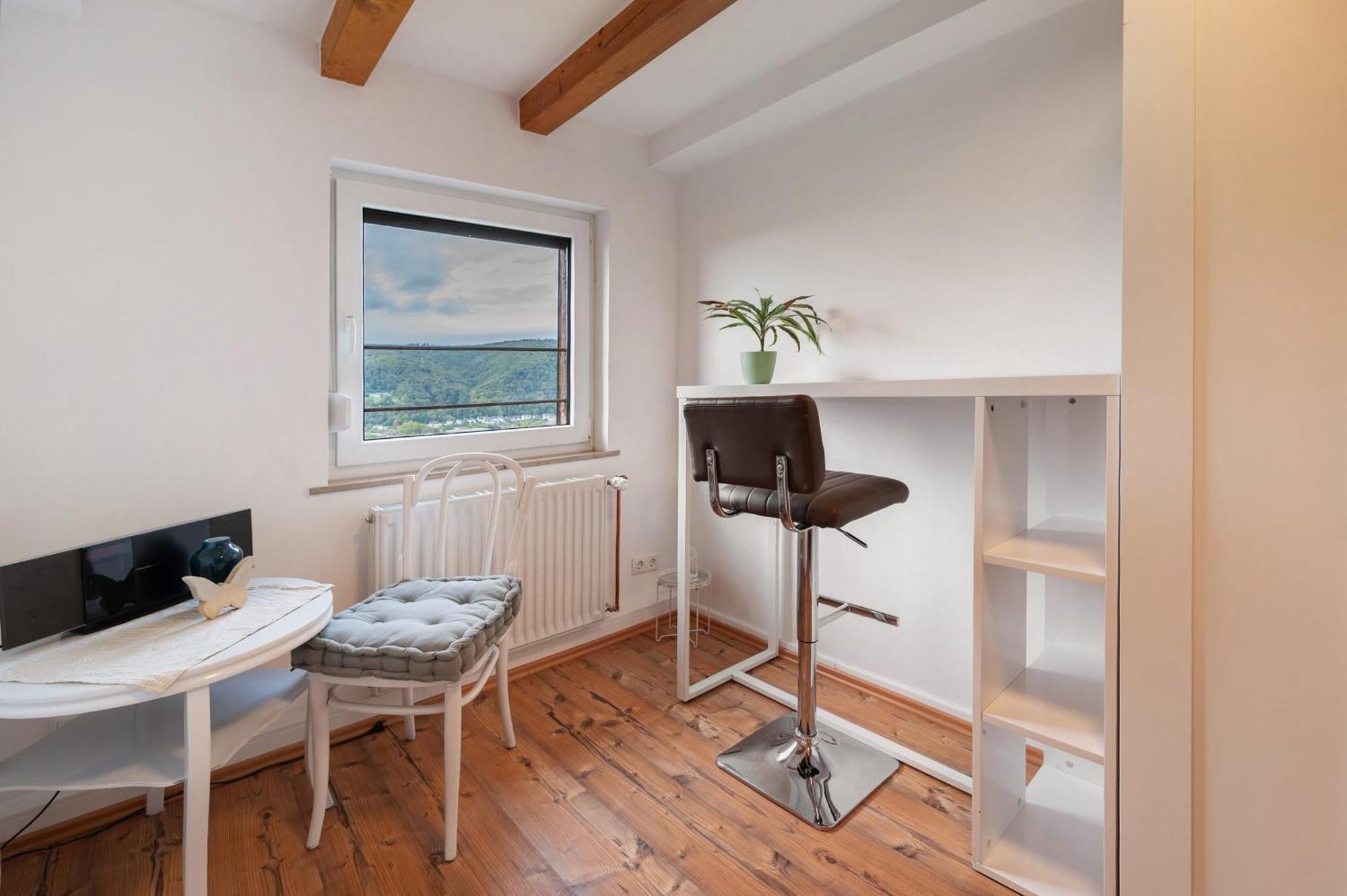 Ferienwohnung Im Rosenberg Lahnstein Exterior foto